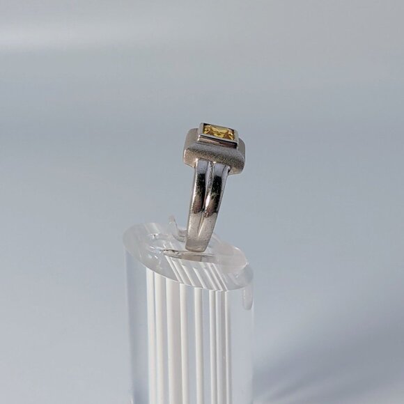 Sterling Silver Ring With Square Citrine Gemstone Size 7.5 - Picture 4 of 12